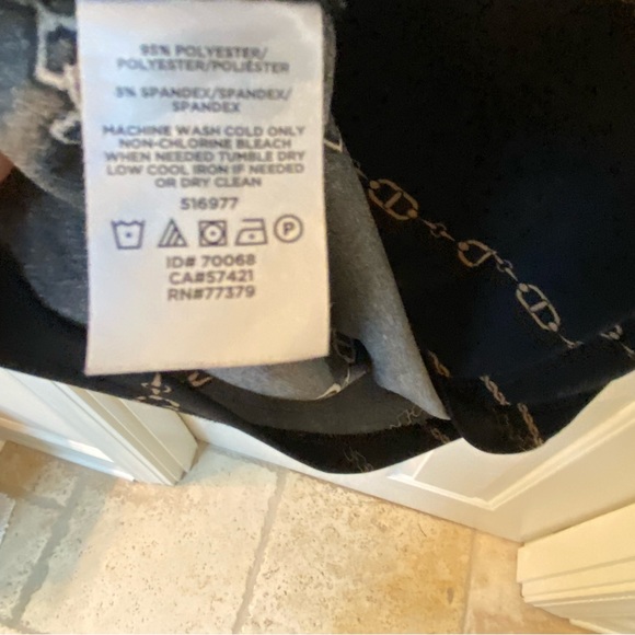 Ann Taylor knit top, size small - Picture 2 of 5